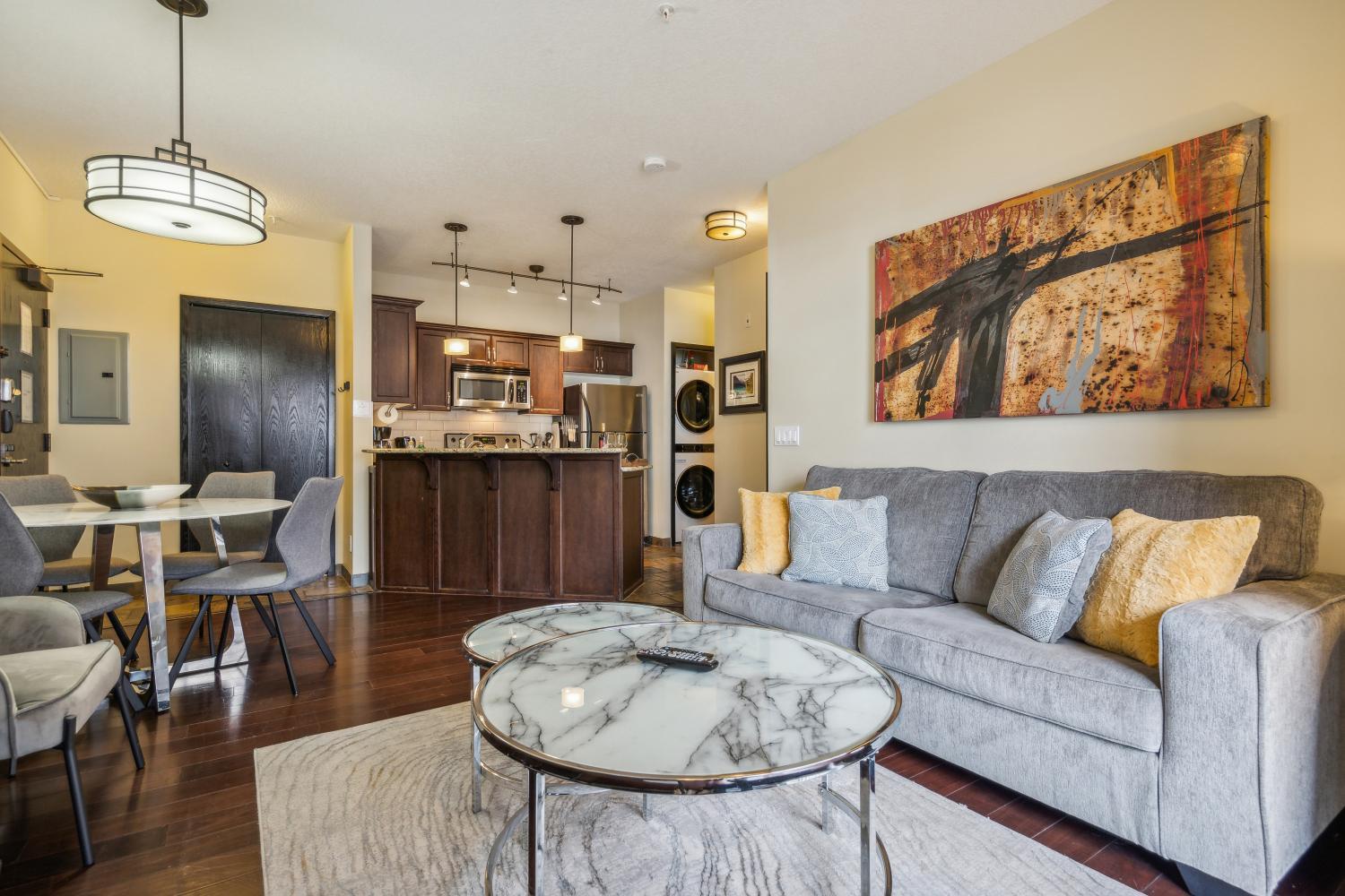 Cozy One Bedroom Condo With Indoor Pool And Hottub Canmore Exterior foto